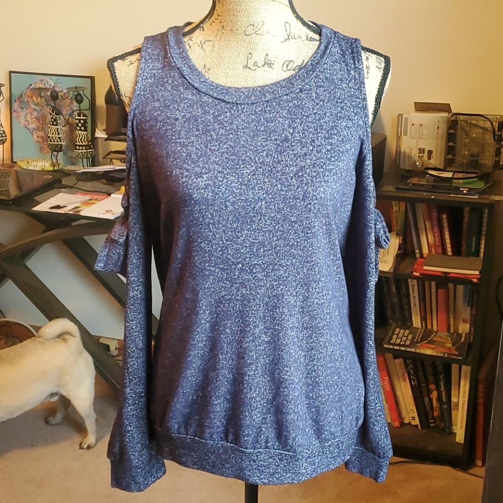 Blu heaven size Small cold shoulder blouse